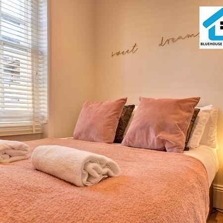 דירות Seaside Cosy Escape In ברייטון מראה חיצוני תמונה
