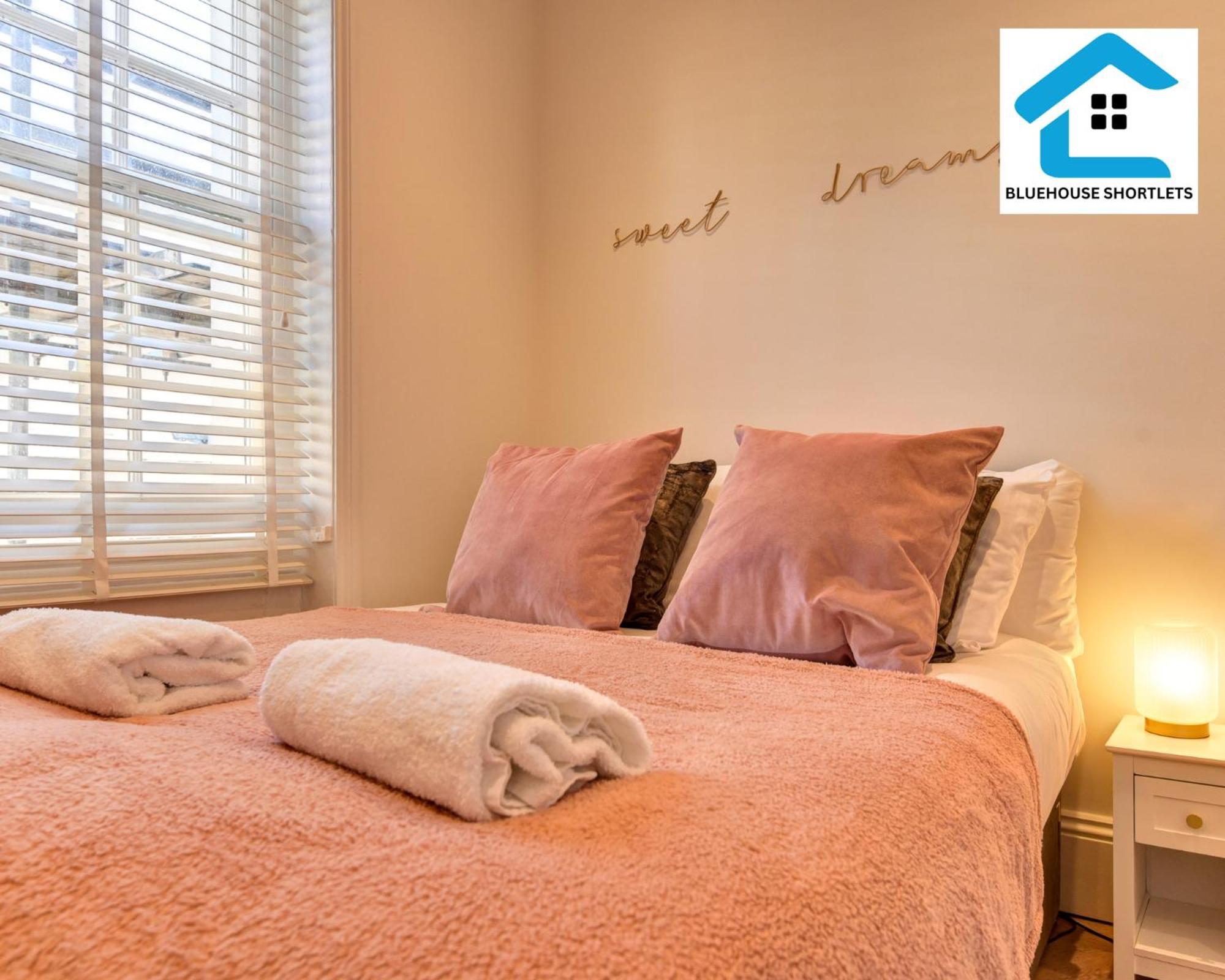 דירות Seaside Cosy Escape In ברייטון מראה חיצוני תמונה